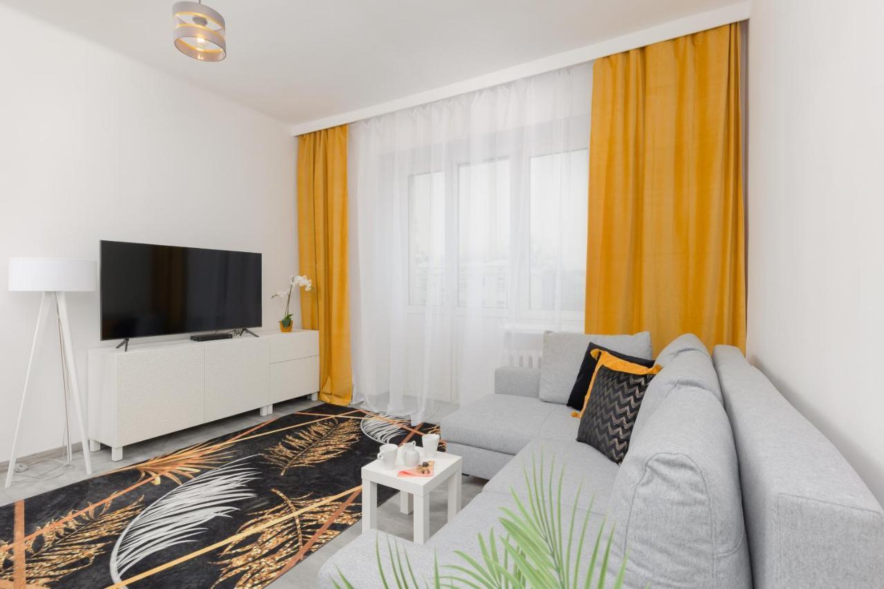 ורשה Metro Plac Wilsona Apartments Mickiewicza By Noclegi Renters מראה חיצוני תמונה
