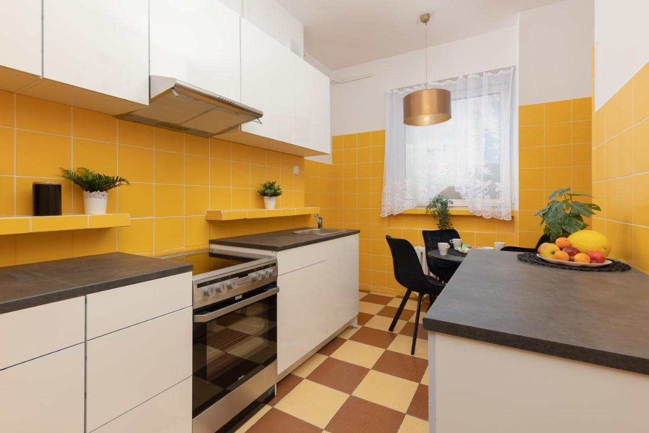ורשה Metro Plac Wilsona Apartments Mickiewicza By Noclegi Renters מראה חיצוני תמונה