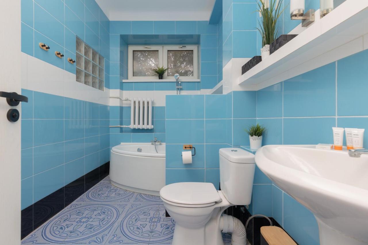 ורשה Metro Plac Wilsona Apartments Mickiewicza By Noclegi Renters מראה חיצוני תמונה