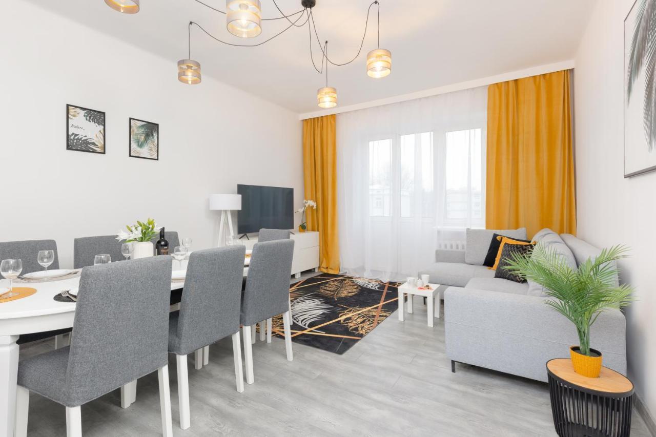 ורשה Metro Plac Wilsona Apartments Mickiewicza By Noclegi Renters מראה חיצוני תמונה