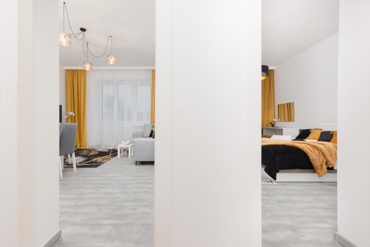 ורשה Metro Plac Wilsona Apartments Mickiewicza By Noclegi Renters מראה חיצוני תמונה