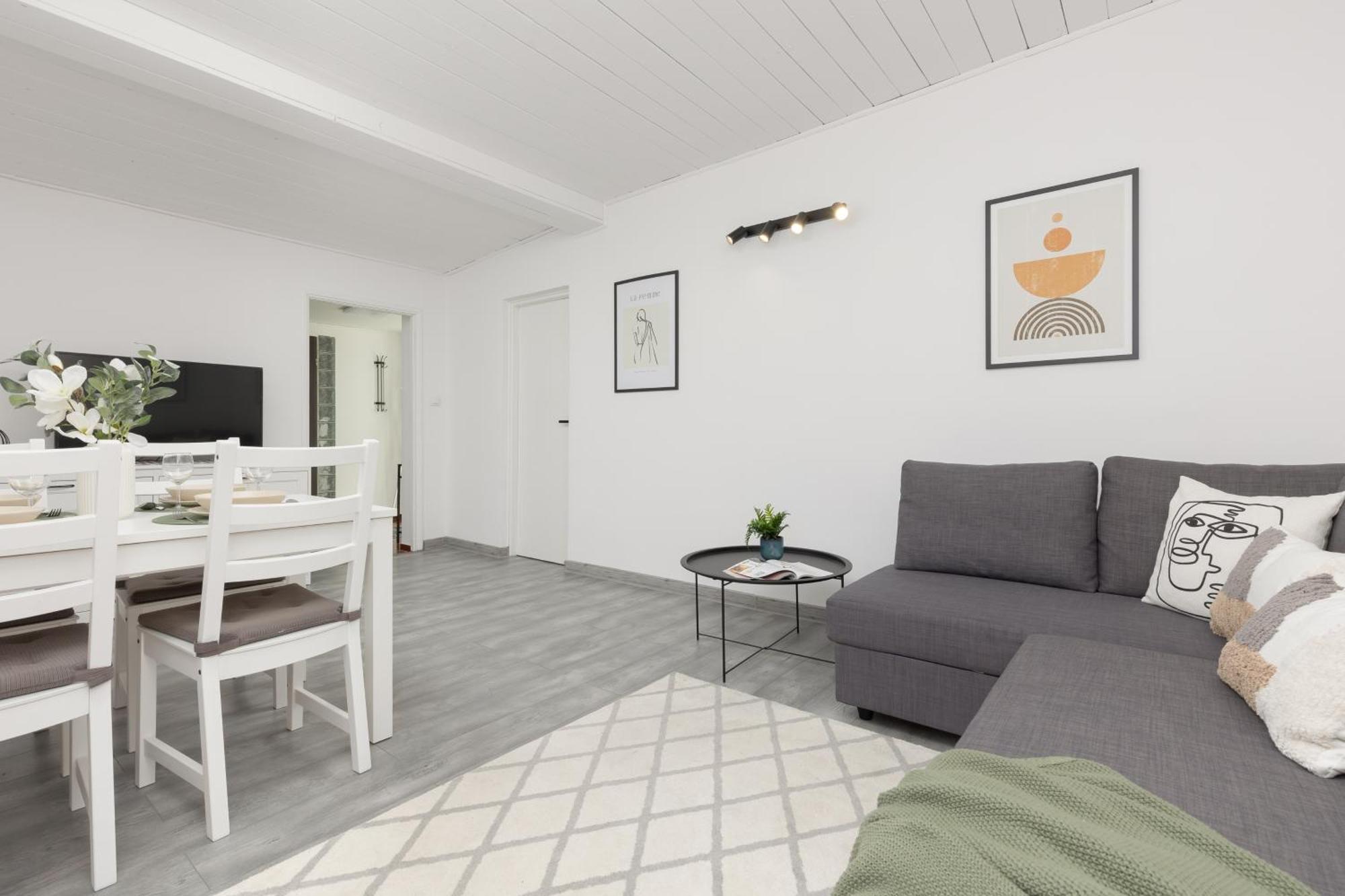 ורשה Metro Plac Wilsona Apartments Mickiewicza By Noclegi Renters מראה חיצוני תמונה